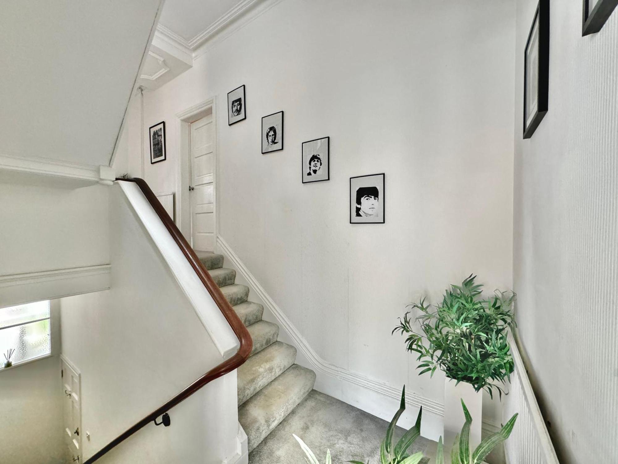 Apartment Victoria With Free Parking Скарборо Екстер'єр фото