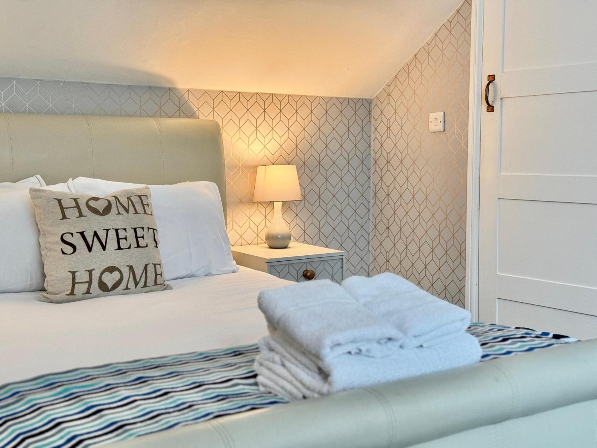 Apartment Victoria With Free Parking Скарборо Екстер'єр фото